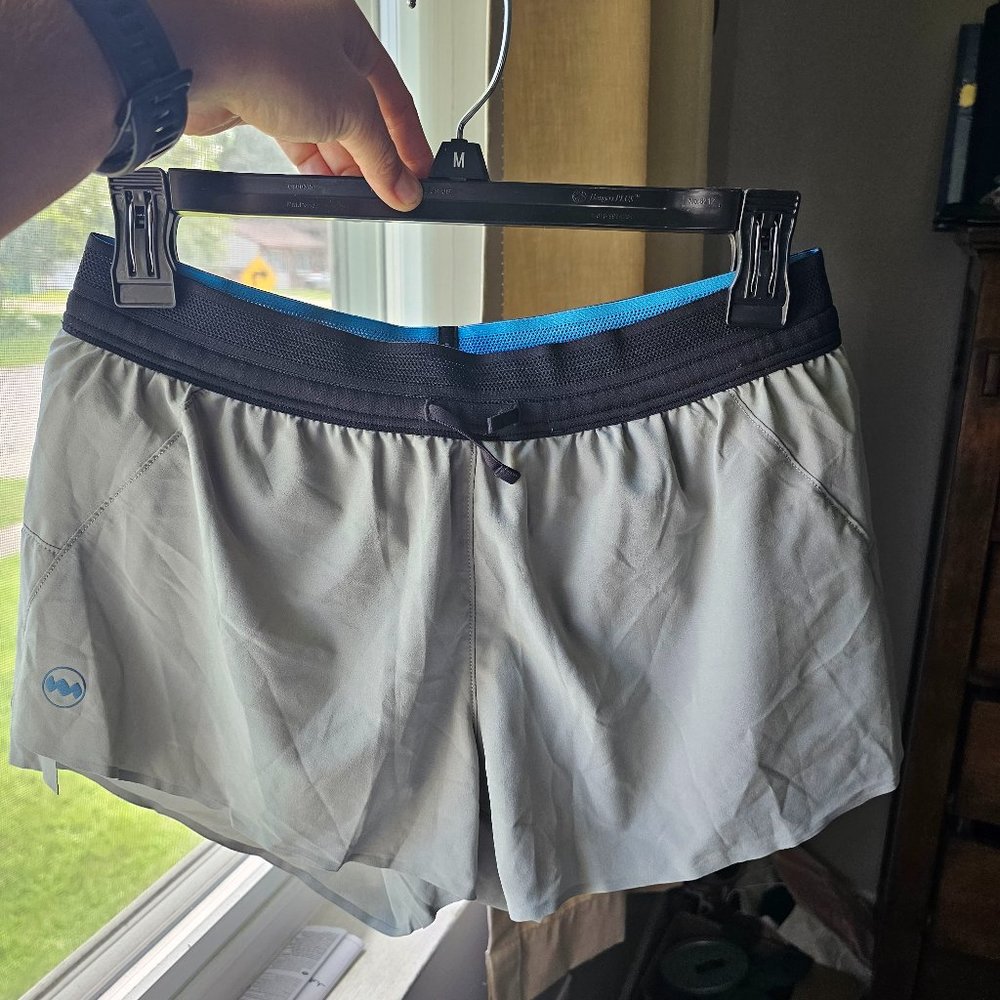 Running shorts